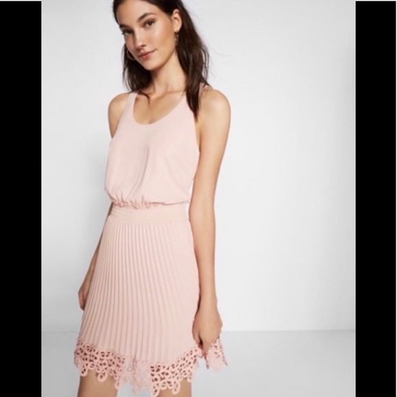 Light pink spring dress - Picture 1 of 5